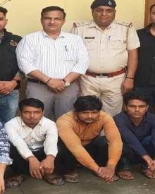 Faridabad: राहगीर को चाकू घोंपकर लूटपाट करके करने वाले 4 आरोपियों को क्राइम ब्रांच ने दबोचा