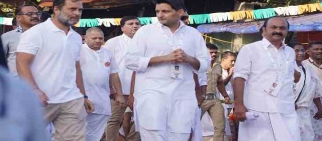 फरीदाबाद NIT-86 के कांग्रेस विधायक नीरज शर्मा गए हैं केरल, राहुल गांधी की यात्रा में हुए शामिल